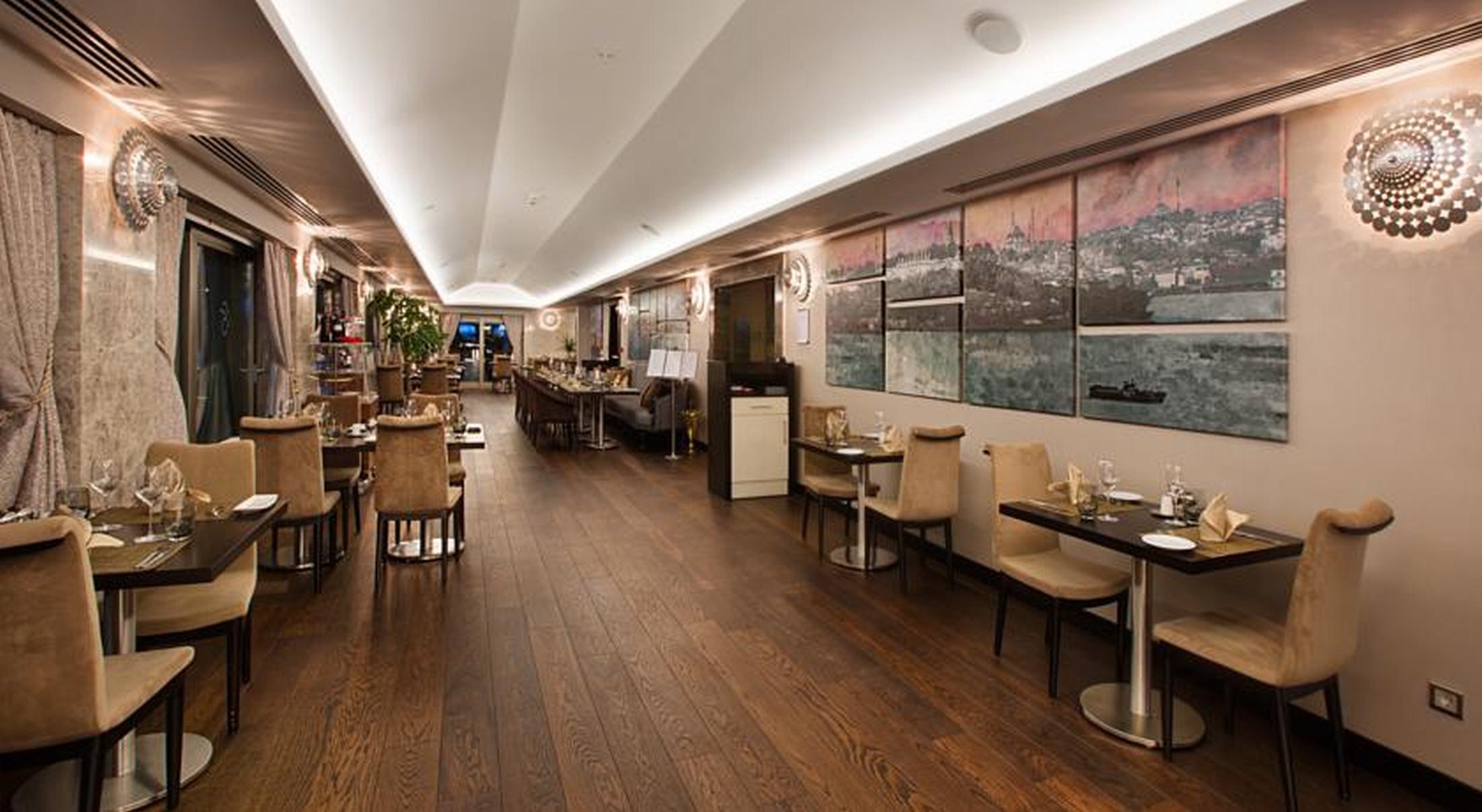 Dedeman Bostanci Istanbul Hotel & Convention Center Zewnętrze zdjęcie The restaurant